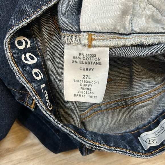 GAP Low Rise Curvy Bootcut Classic Dark Blue Wash Denim Jeans / Women’s Size 27L - Picture 7 of 8